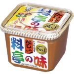 Marukome Ryotei no Aji Miso Paste with Dashi 750g, rich flavor, ideal for miso soup