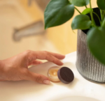 Burt's Bees Lip Treatment (Lip Scrub) - YOYO JAPAN