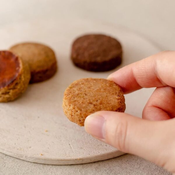 12 pieces Tatatado Gluten-Free Galette Rice Flour Cookies Assorted, gluten-free design, designed for gentle enjoyment