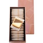 “Yoku Moku Double Chocolat Au Lait 22-piece tin box front view”