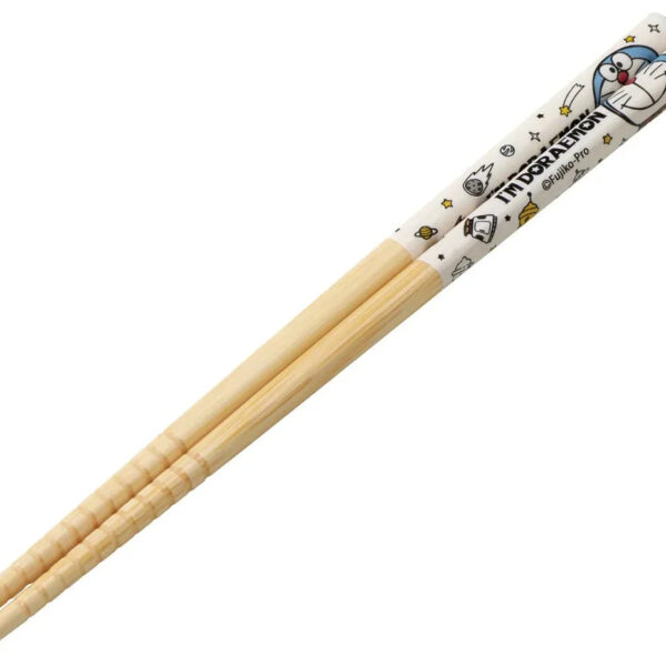 Skater Bamboo Chopsticks 16.5cm Doraemon and Sanrio Japan (Random Character)