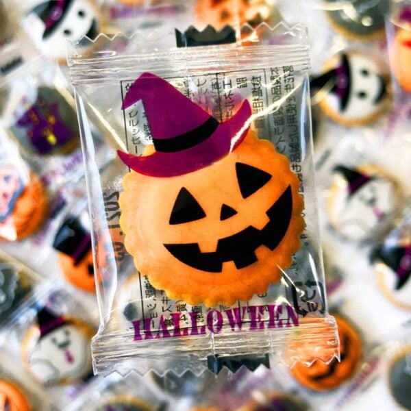 Realize Planning Halloween Yaches, Pack Of 100, festive seasonal packaging, ideal for autumn parties